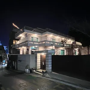 Dadu House 호스텔